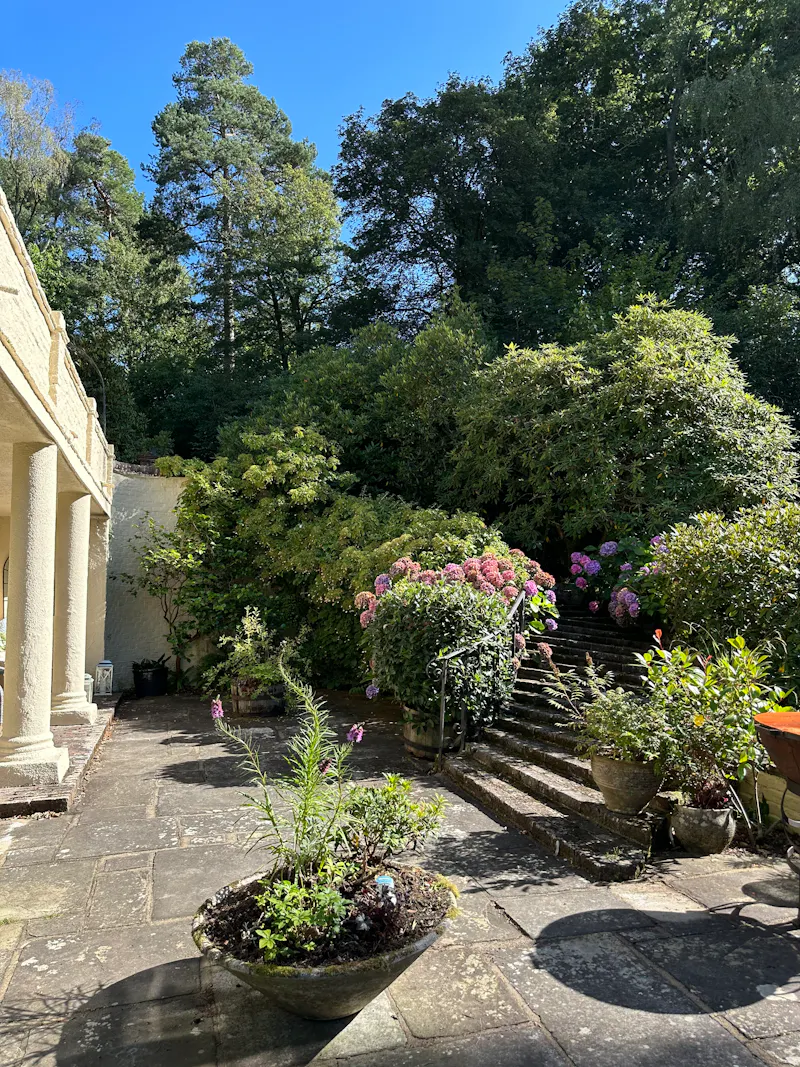 Mediterranean Dorking villa, D2742 (photo 41)