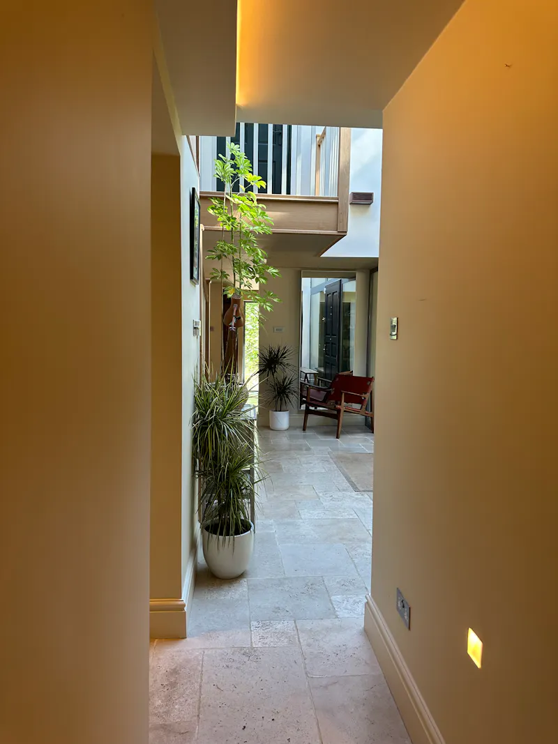 Mediterranean Dorking villa, D2742 (photo 27)