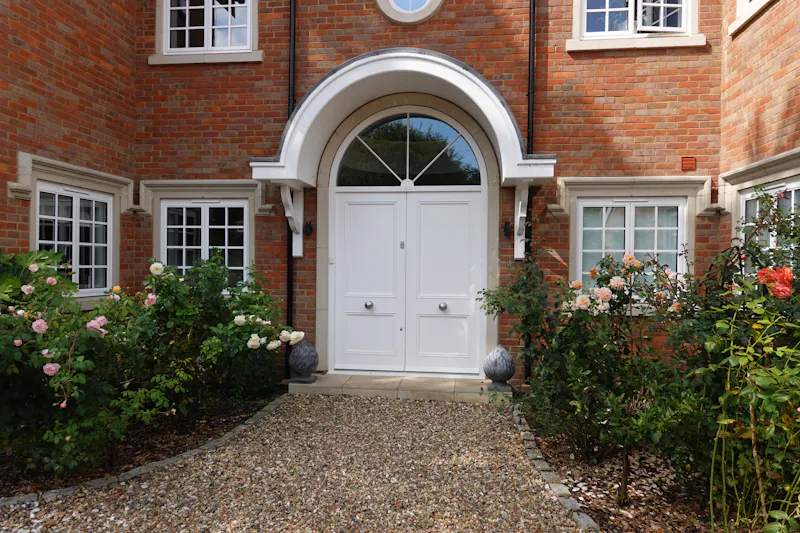 Detached Beaconsfield home, B2035 (photo 78)