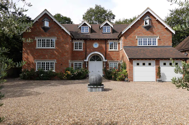 Driveway at Detached Beaconsfield home, B2035 (photo 1)
