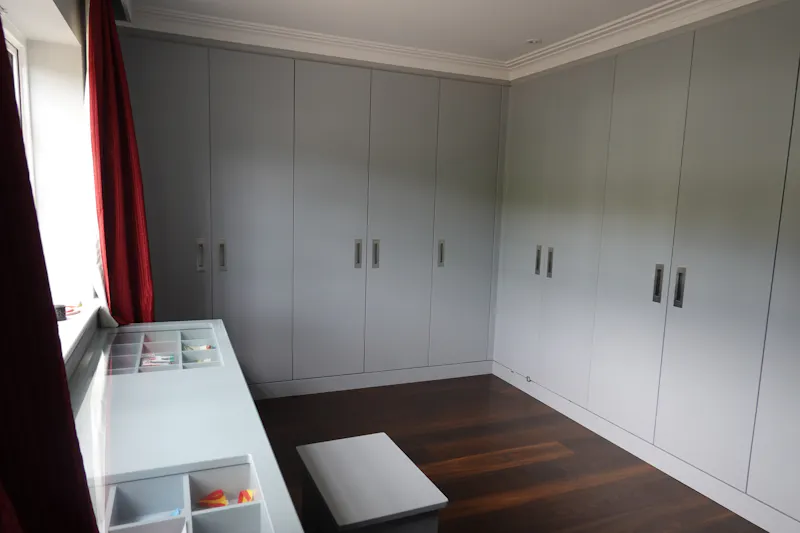 Dressing room at Detached Beaconsfield home, B2035 (photo 36)