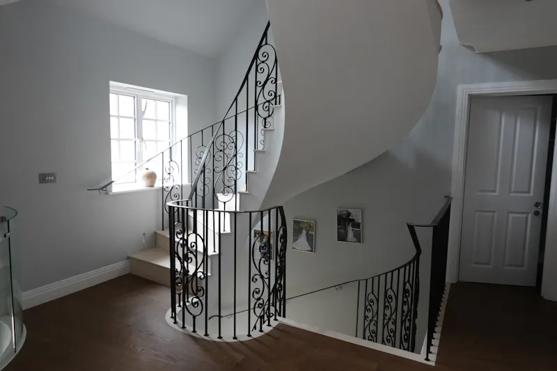 Landing at Detached Beaconsfield home, B2035 (photo 27)