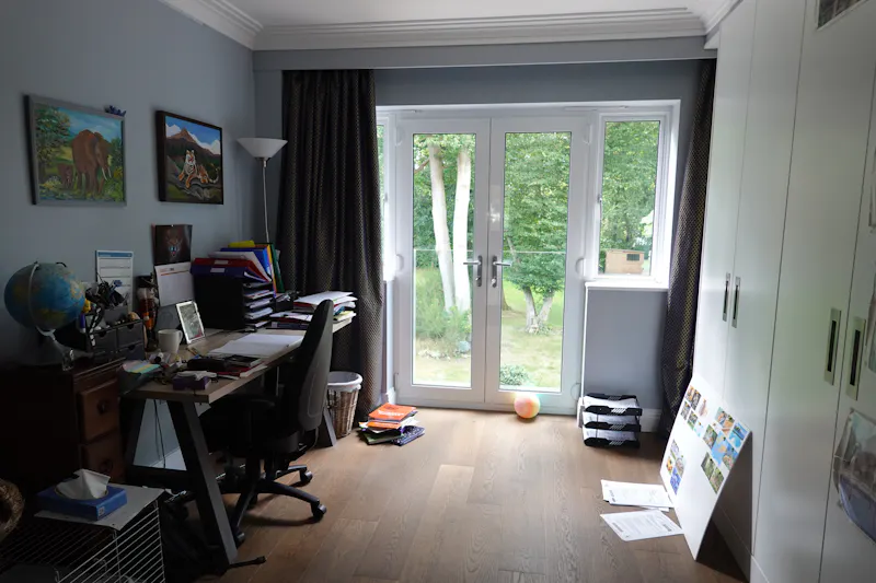 Detached Beaconsfield home, B2035 (photo 58)