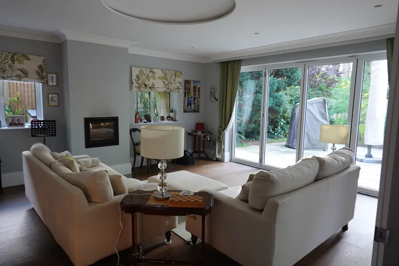 Detached Beaconsfield home, B2035 (photo 19)