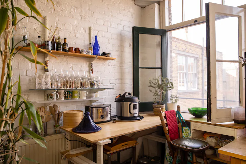 Kitchen at Converted Hackney Factory, F1250 (photo 21)