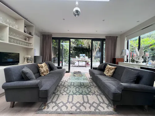 Victorian Terrace Putney Home, B2044