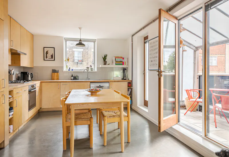 Minimalist Hoxton Loft, F1243 (photo 9)