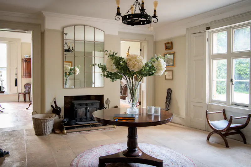 Entrance hall at Impressive Lincolnshire home, A1615 (photo 4)