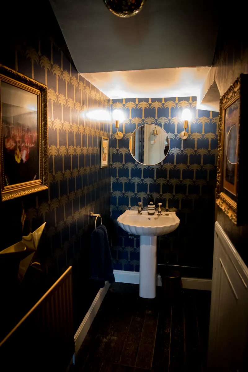 Bathroom at Impressive Lincolnshire home, A1615 (photo 38)