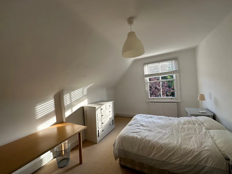 Lovely Ealing family house, B1423 (photo 37)