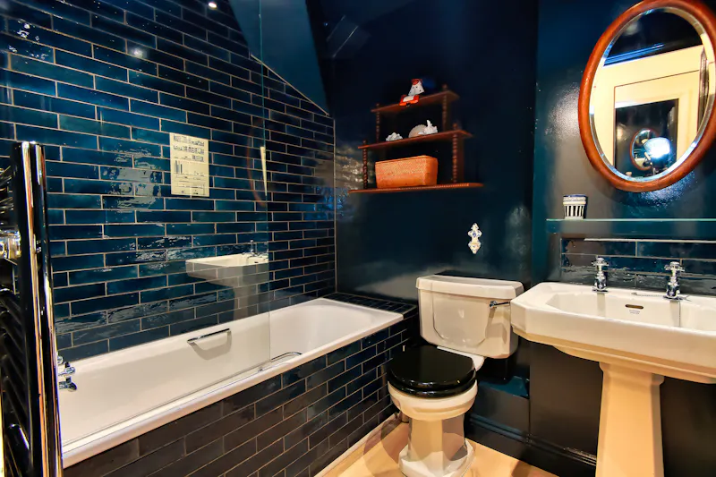 Bathroom at Belsize Park Penthouse, F1241 (photo 11)
