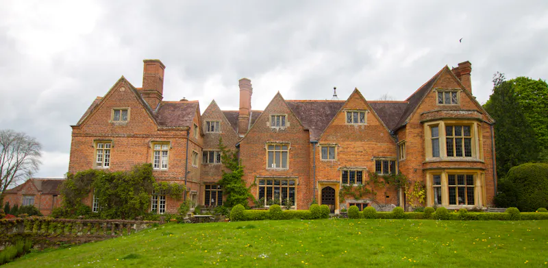 Pangbourne Thameside estate , M130 (photo 1)