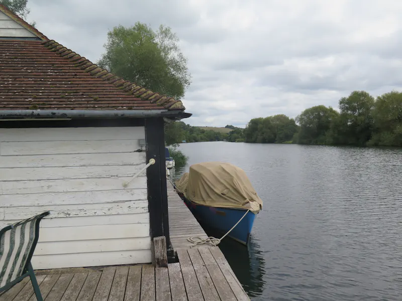 Views - Thames at Pangbourne Thameside estate , M130 (photo 48)