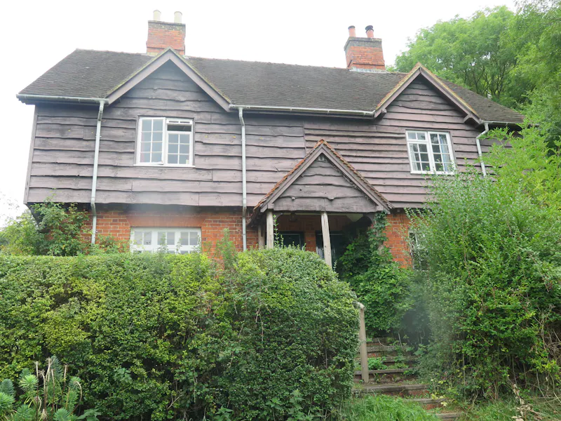 Stable / Outbuildings at Pangbourne Thameside estate , M130 (photo 53)