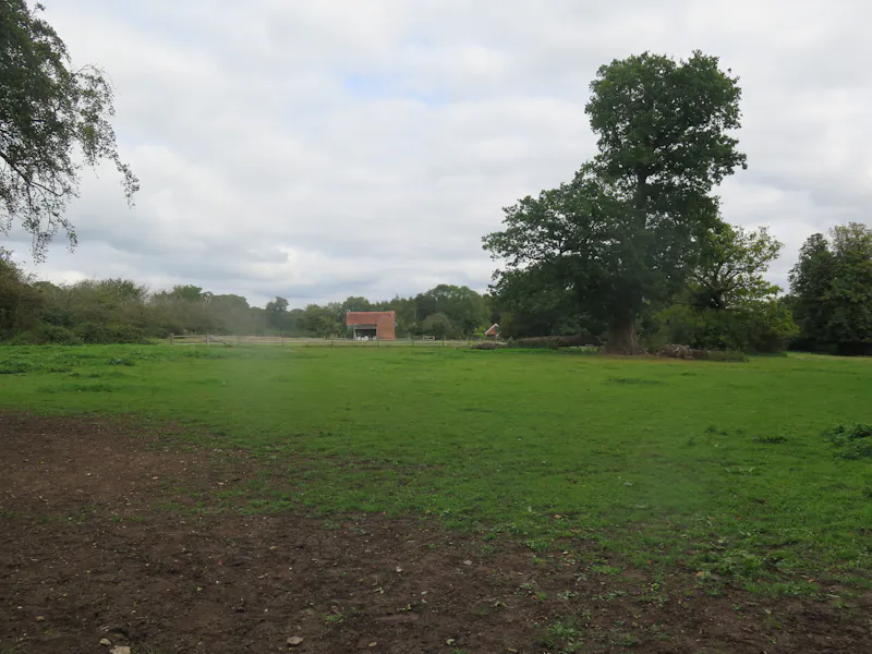 Pangbourne Thameside estate , M130 (photo 93)