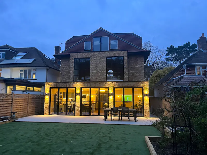 Modern house by Richmond Park, D2747 (photo 23)