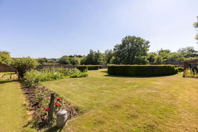 Stunning Yorkshire Queen Anne, A1616 (photo 60)