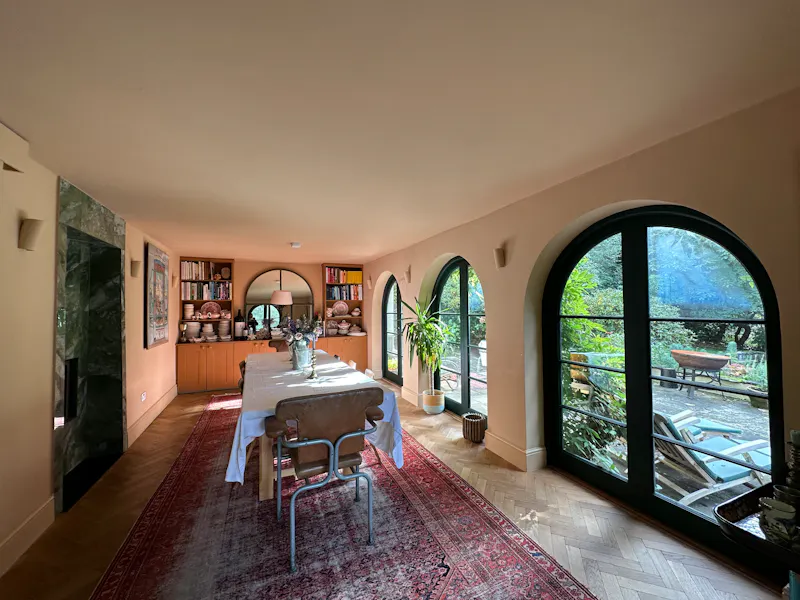 Mediterranean Dorking villa, D2742 (photo 15)