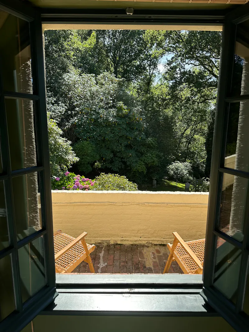 Mediterranean Dorking villa, D2742 (photo 40)