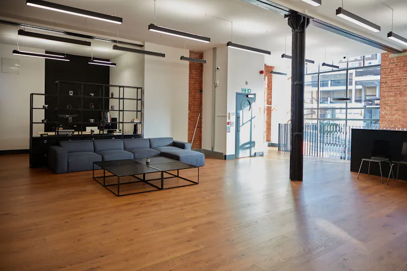 Loft studio in Old Street, N547 (photo 3)