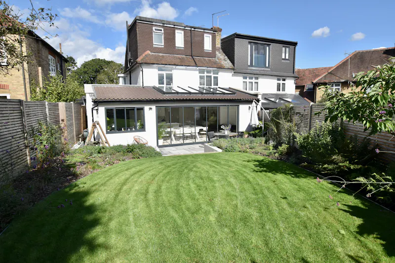 1920's Friary Park Home, E526 (photo 30)