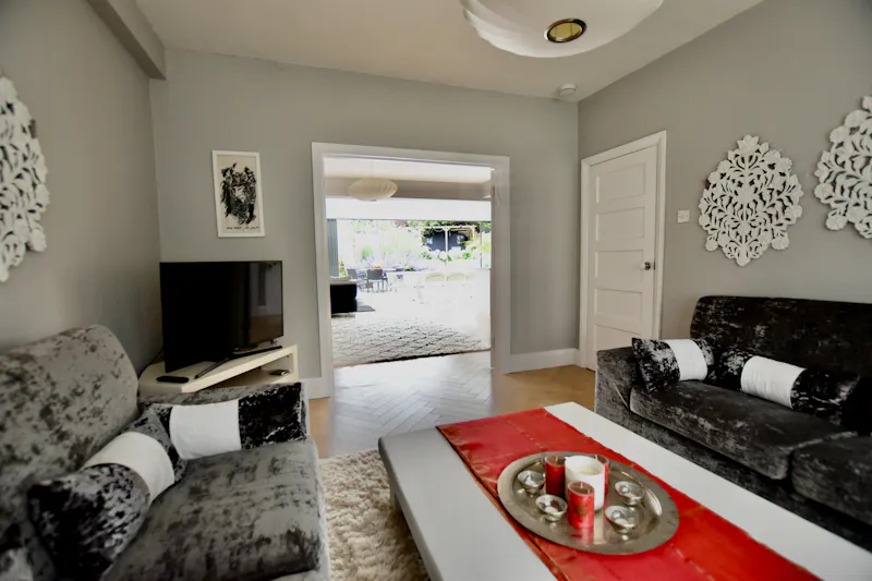 1920's Friary Park Home, E526 (photo 8)