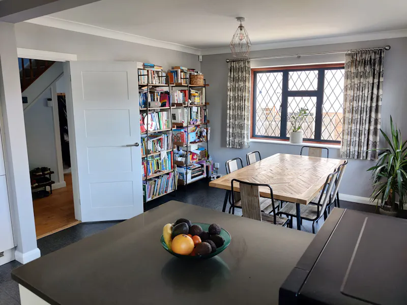 1950s Epsom family home, D2748 (photo 11)