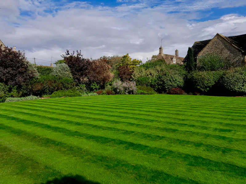Restored Cotswold Manor House, A1617 (photo 36)