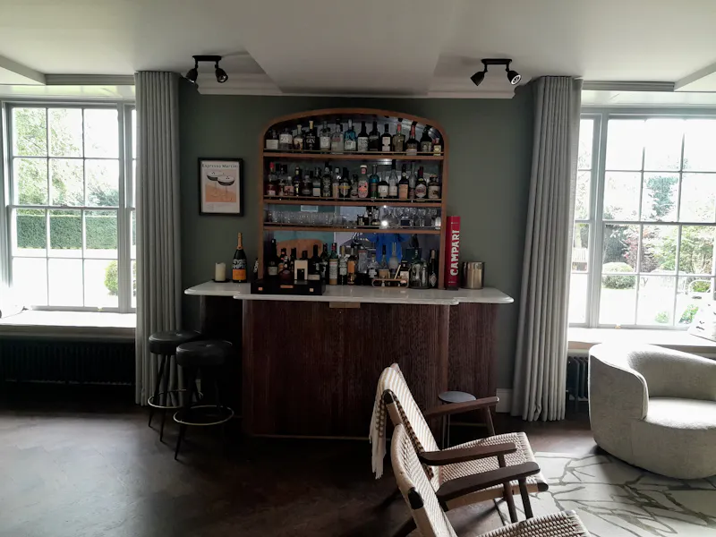 Bar at Restored Cotswold Manor House, A1617 (photo 8)