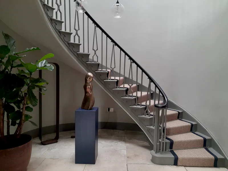 Staircase at Restored Cotswold Manor House, A1617 (photo 20)