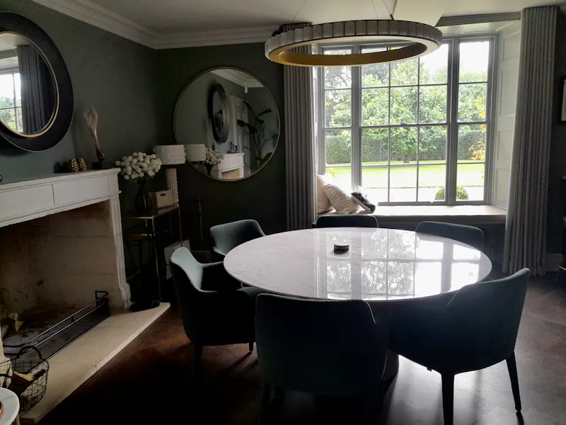 Dining room at Restored Cotswold Manor House, A1617 (photo 9)