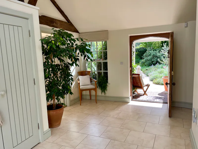 Barn conversion in Swanmore, D2743 (photo 3)