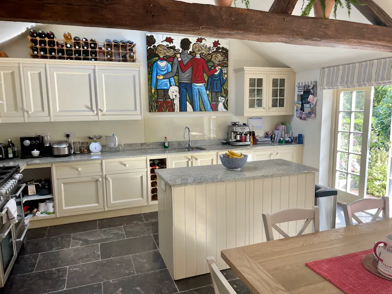 Kitchen at Barn conversion in Swanmore, D2743 (photo 26)