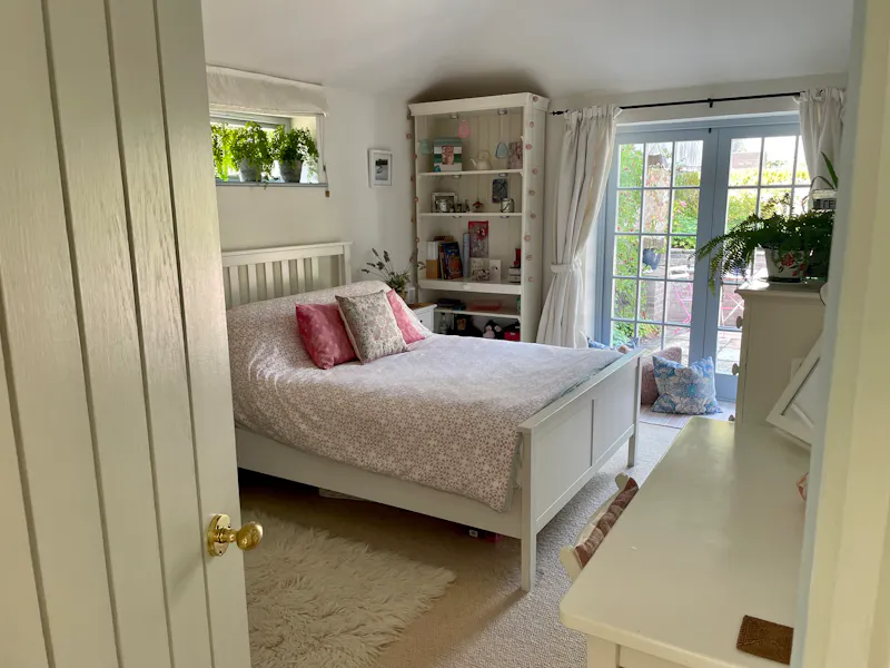 Bedroom at Barn conversion in Swanmore, D2743 (photo 30)