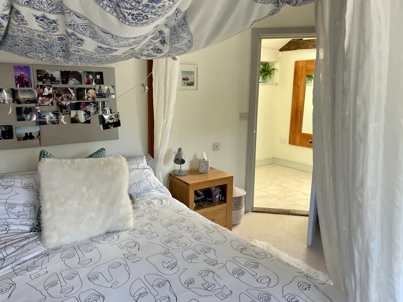 Barn conversion in Swanmore, D2743 (photo 37)