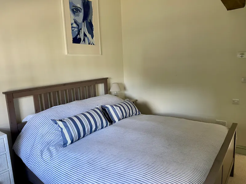 Bedroom at Barn conversion in Swanmore, D2743 (photo 49)