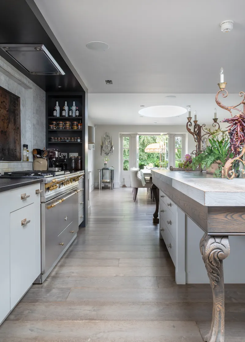 Restored Cotswold Manor House, A1617 (photo 14)