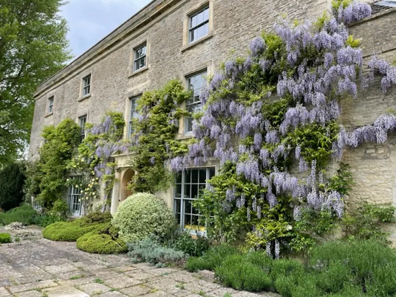 Restored Cotswold Manor House, A1617 (photo 33)