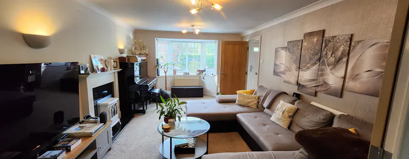 Living Room at Sindlesham cul-de-sac home, D2746 (photo 2)