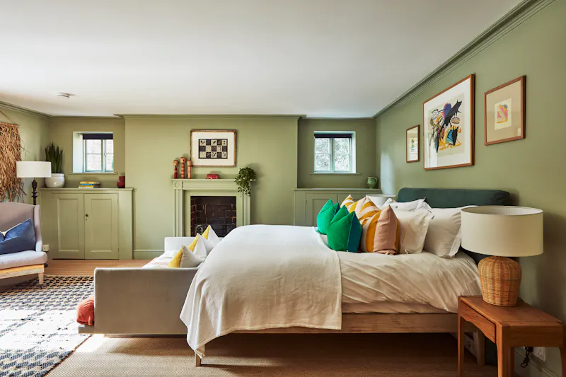 Bedroom at Farmhouse Hotel in Deal, R869 (photo 16)