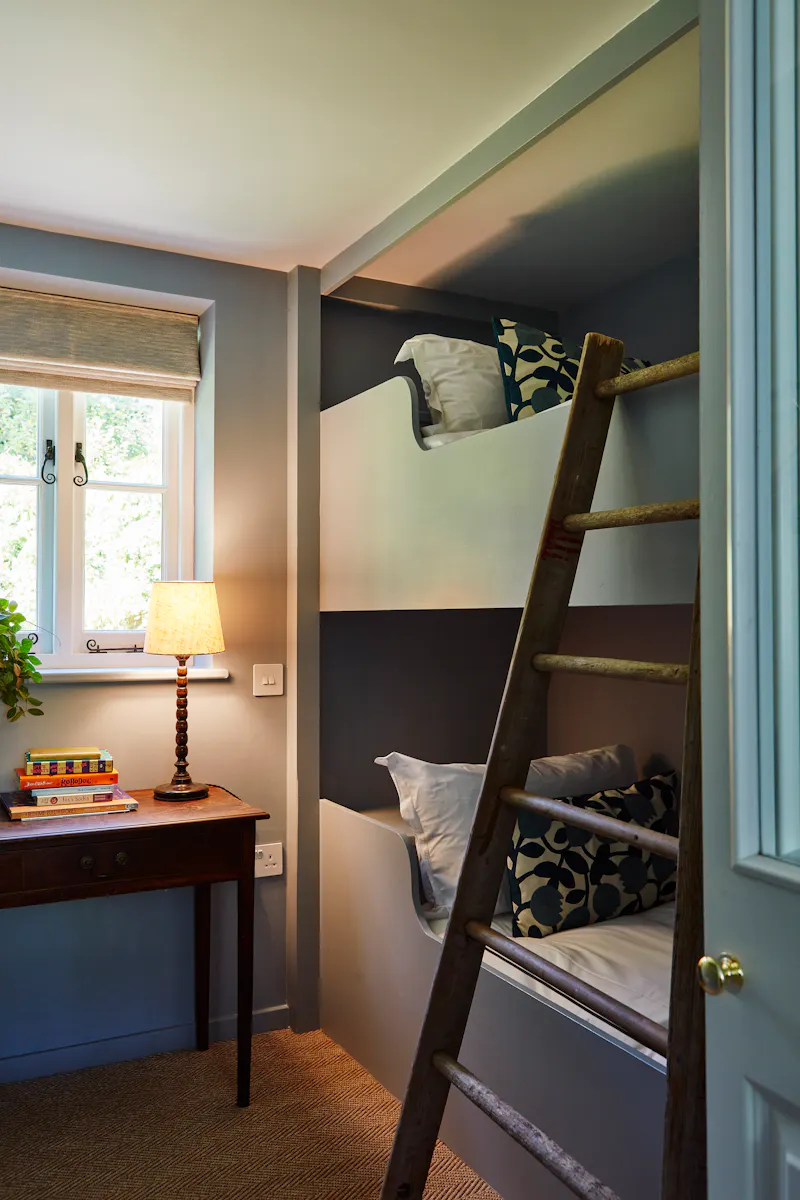 Bedroom at Farmhouse Hotel in Deal, R869 (photo 22)