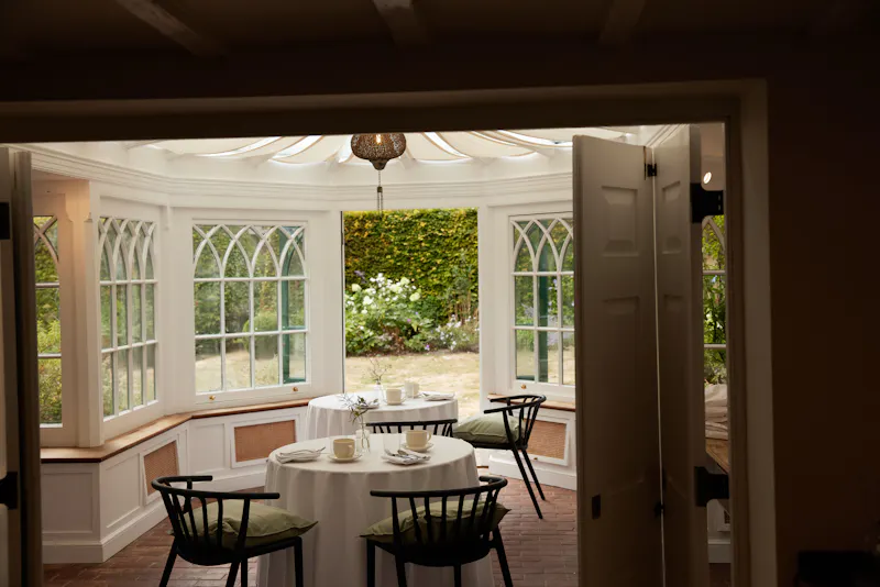 Conservatory at Farmhouse Hotel in Deal, R869 (photo 25)