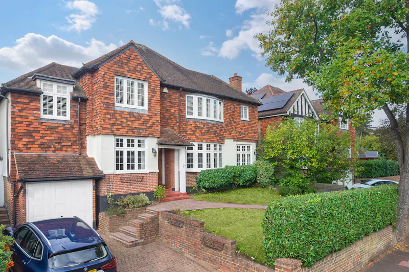 1930's Bromley Family Home, D2906 (photo 28)