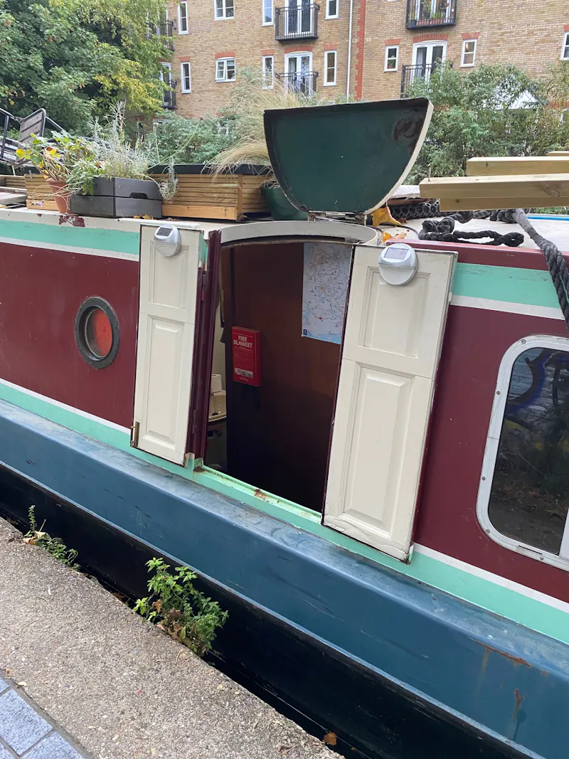 Traditional Narrowboat, HSE29 (photo 2)
