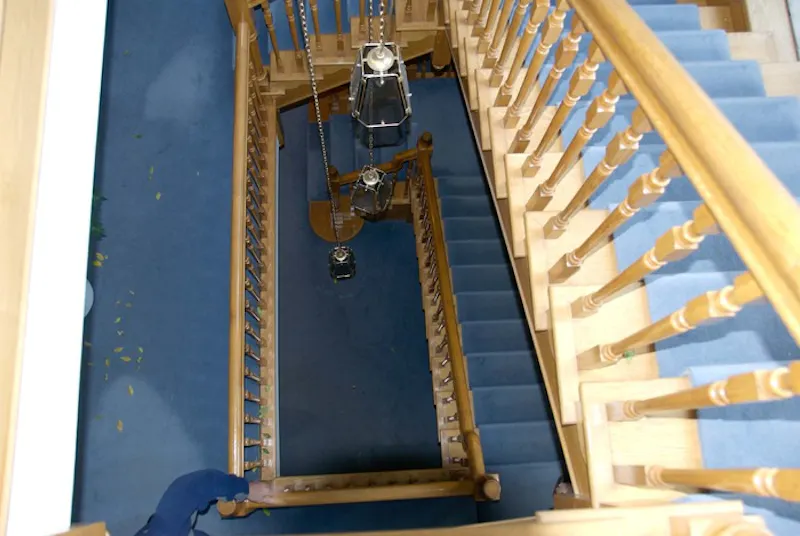 Staircase at Vacant Gothic mansion in Bucks, M283 (photo 32)
