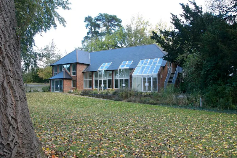 Vacant Gothic mansion in Bucks, M283 (photo 34)