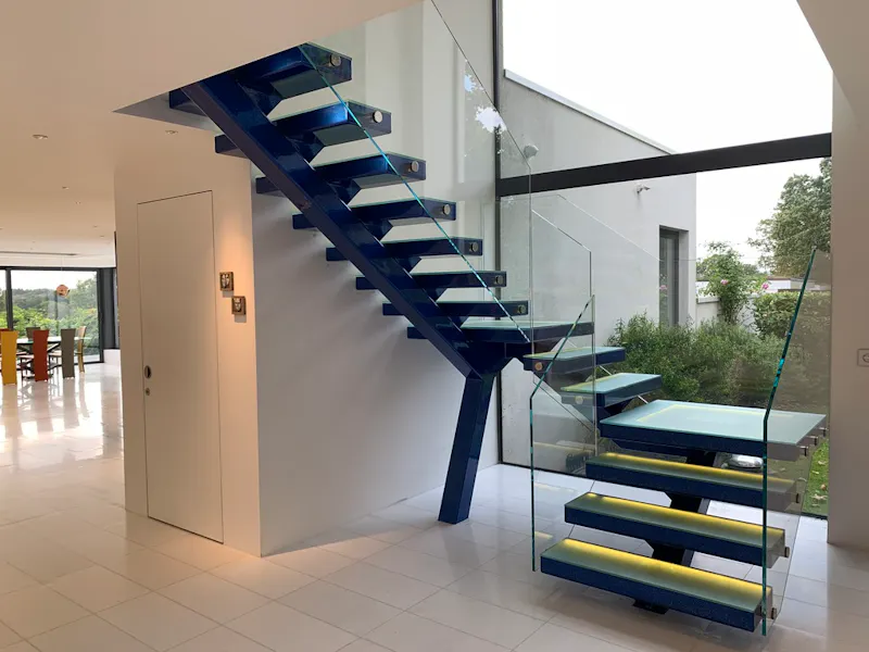 Staircase at Unique modern house in Lyne, D2749 (photo 16)