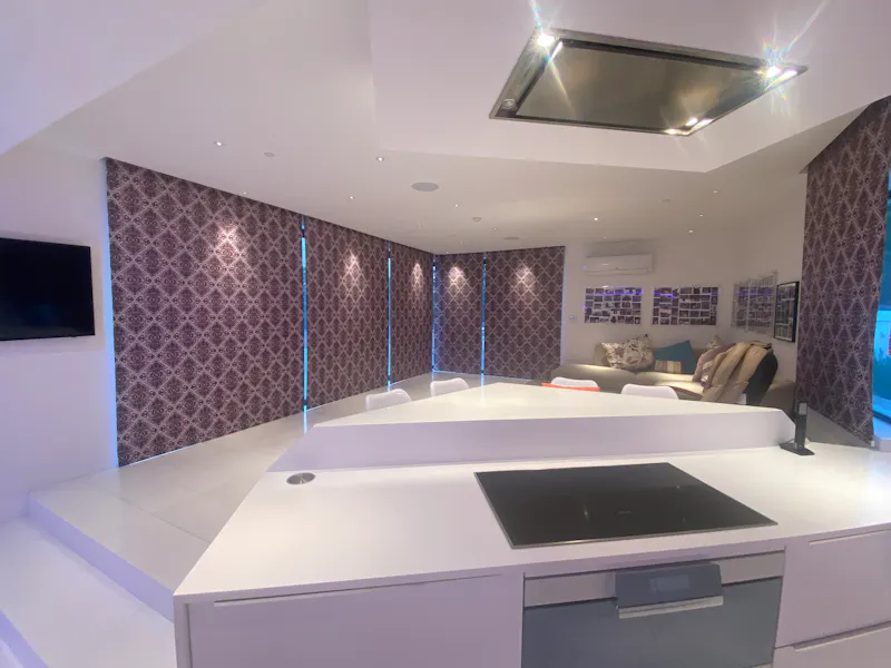 Open plan at Unique modern house in Lyne, D2749 (photo 9)