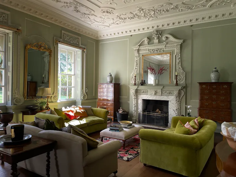 Drawing room at North Essex Georgian estate, A1618 (photo 7)