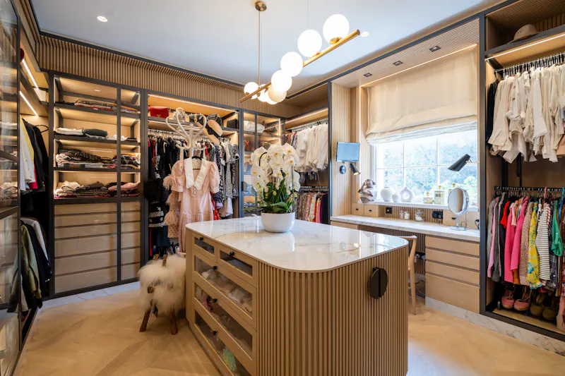 Dressing room at Luxury Maida Vale townhouse, A1241 (photo 31)